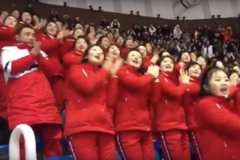 VIDEO - Majoretele nord-coreene au furat privirile tuturor din cauza frumuseții fetelor și a coregrafiei impecabile