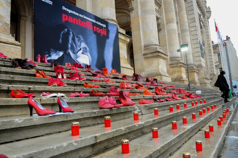 Prin proiectul “Dragostea poartă Pantofii roșii”, Fundația Mereu Aproape luptă contra violenței împotriva femeilor