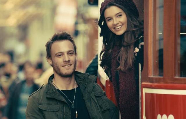 Ce spune actorul Kerem Bürsin, despre serialul “Inima orașului” de la Happy Channel