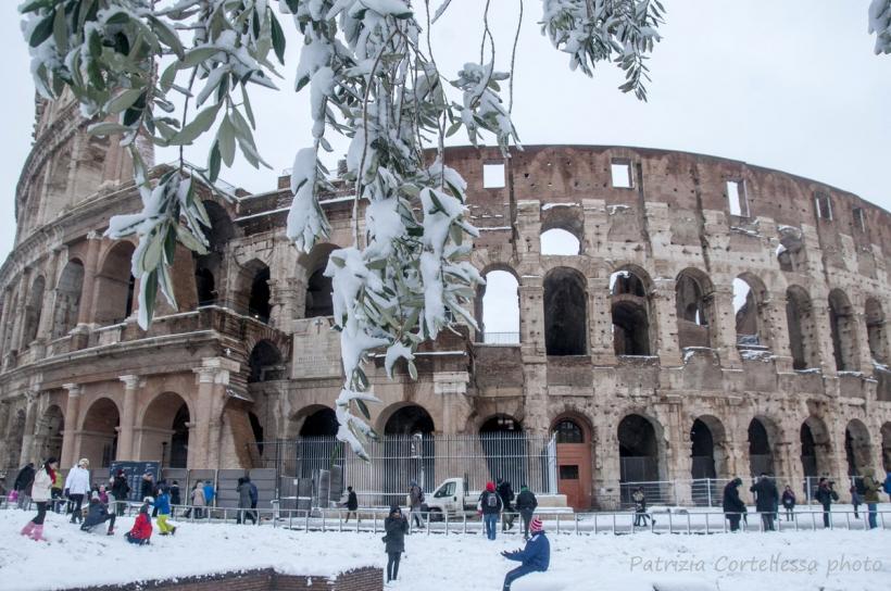 GALERIE FOTO - Cum arată Roma sub zăpadă