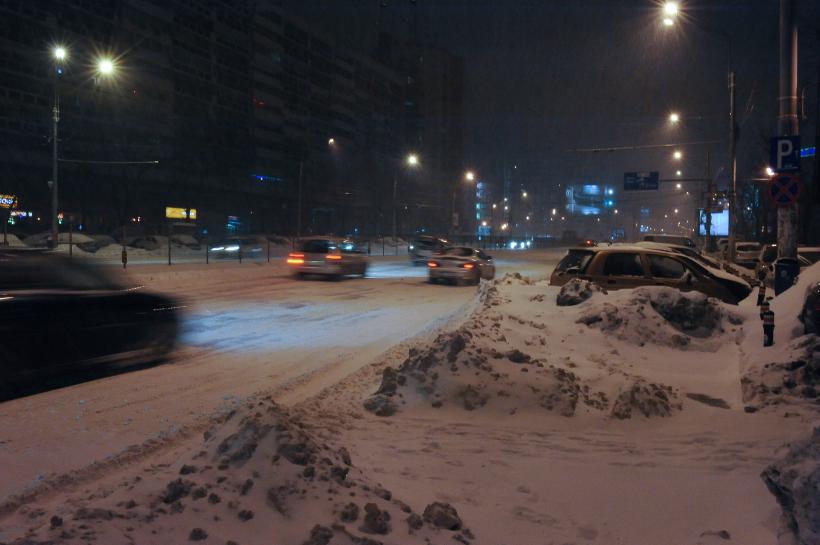 Gerul şi ninsorile vor persista în Bucureşti, în următoarele zile; temperaturi de minus 18 grade Celsius la periferie