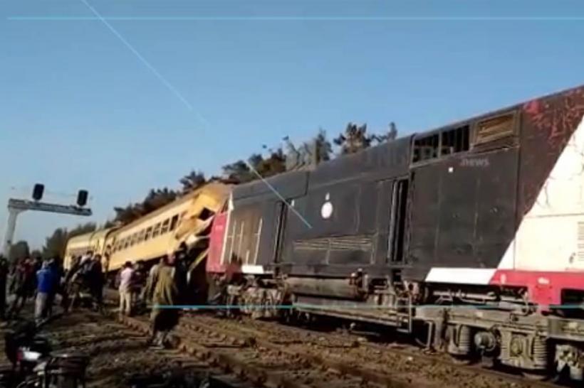 VIDEO - Accident feroviat grav în Egipt soldat cu zeci de morți și răniți