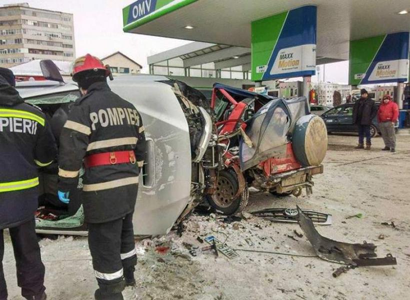 Accident mortal într-o benzinărie din Vaslui! Un tânăr şi-a pierdut viaţa strivit în propria maşină