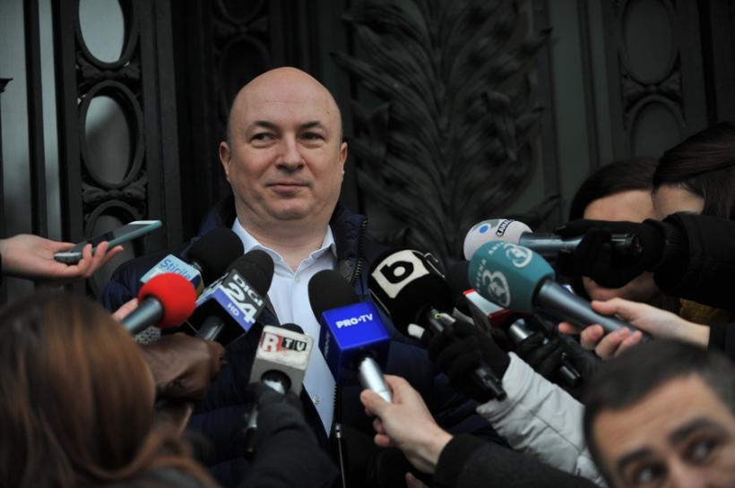 Codrin Ştefănescu spune că până joi se va gândi dacă va candida la o funcţie de conducere în PSD