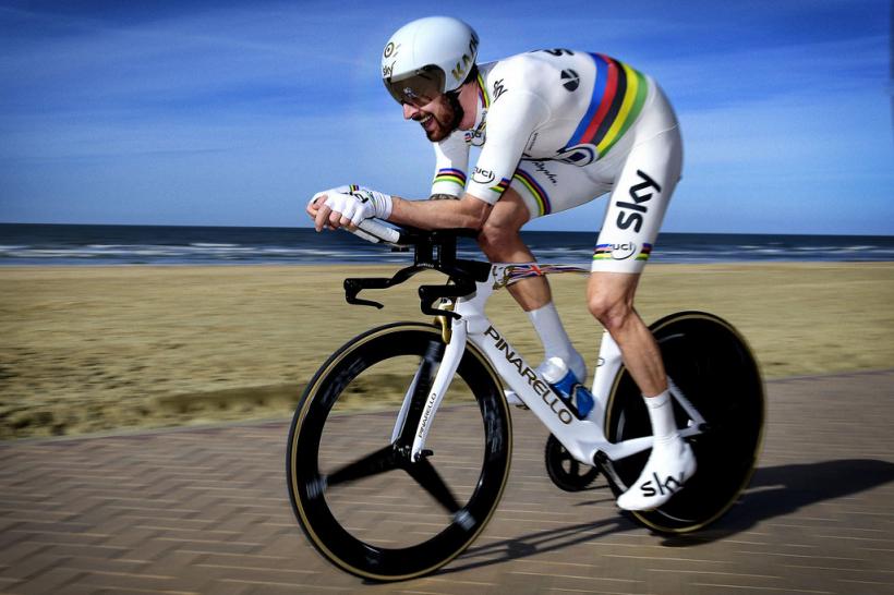 Echipa britanică Team Sky, acuzată de încălcarea regulilor anti-doping în Turul Franţei