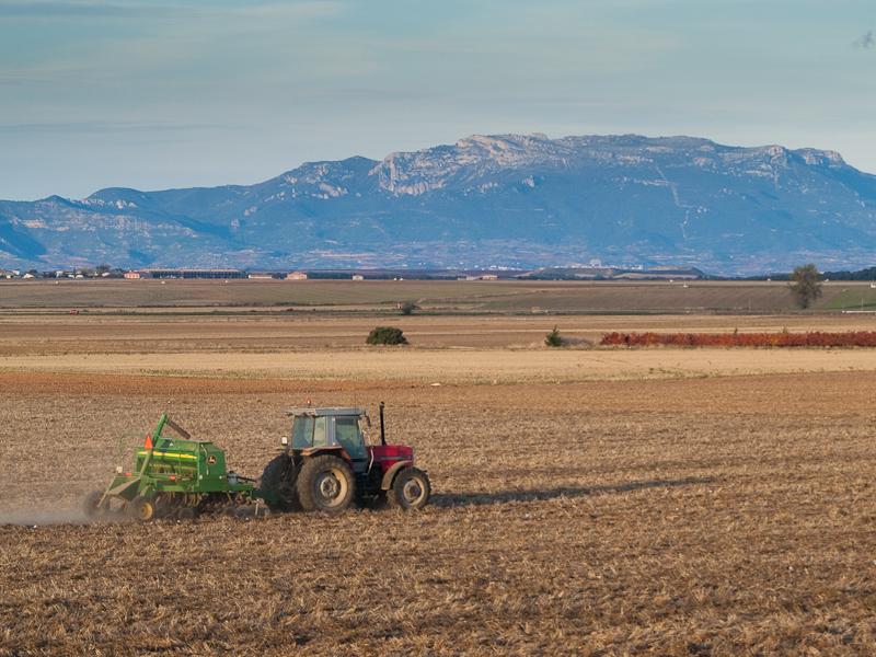 Mii de agricultori spanioli cer ajutoare pentru a face față secetei