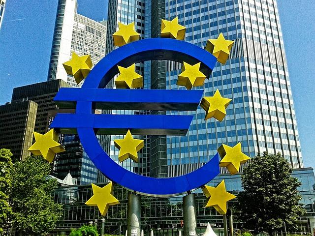 BCE a lăsat nemodificate dobânzile, aşa cum se aşteptau analiştii