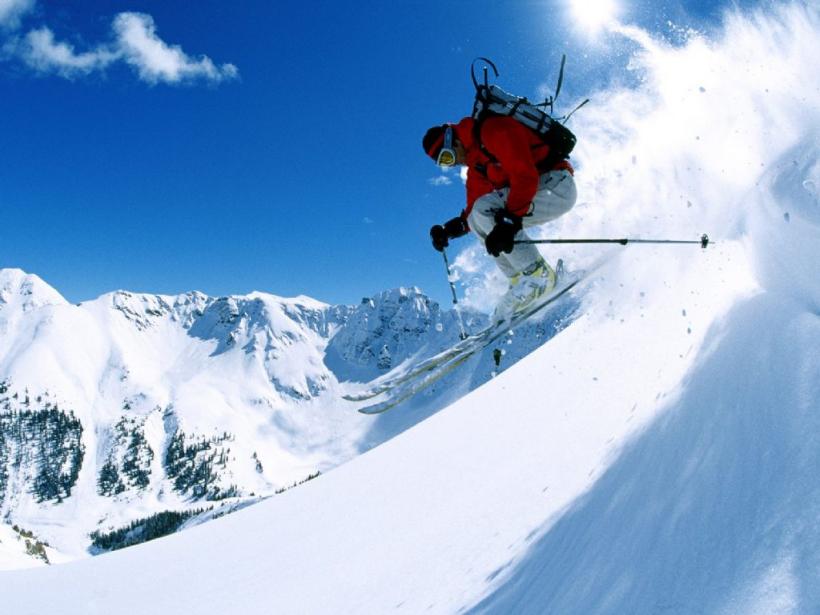 Condiţii foarte bune de schiat pe pârtiile din Predeal şi Poiană 