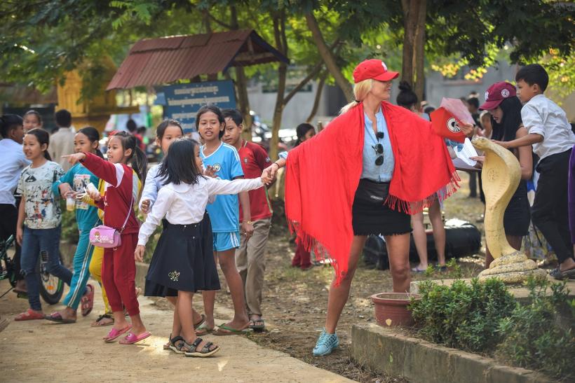 Vedetele ,,Asia Express” ajung în Cambodgia, a treia țară din Drumul Dragonului:  au de învățat cuvinte în limba khmeră 18608461