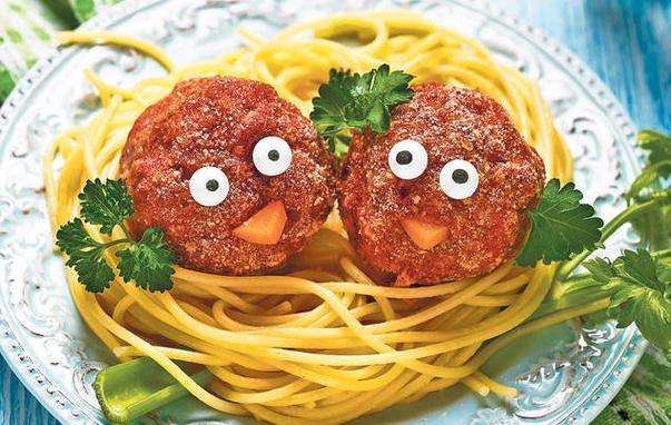 Rețeta zilei: Spaghete cu chiftele