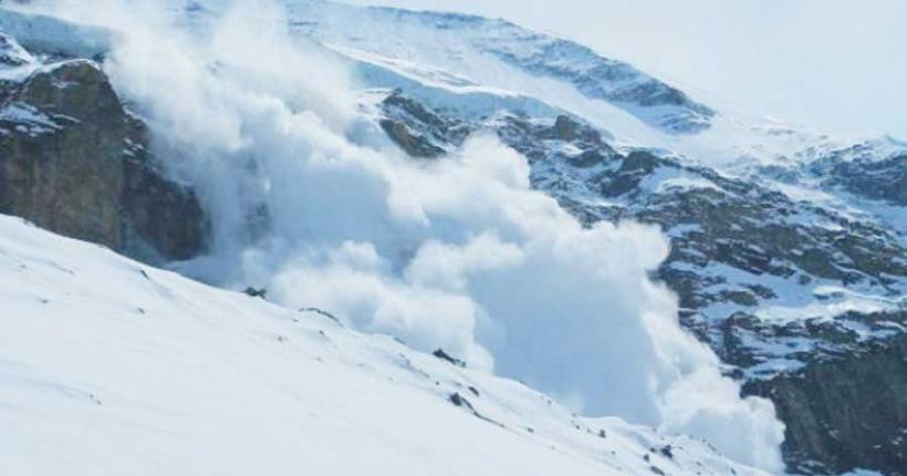 Salvamont avertizează! Risc ridicat de producere de avalanşe în zona montană înaltă 