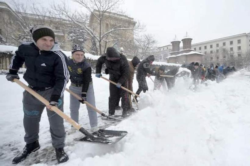 ANM anunţă revenirea ninsorilor în toată țara