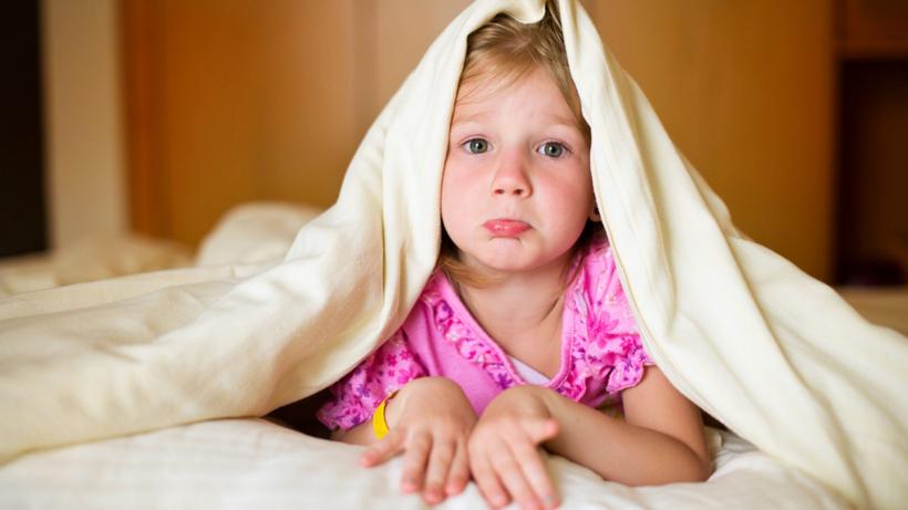Unul din 10 copii români are probleme cu somnul