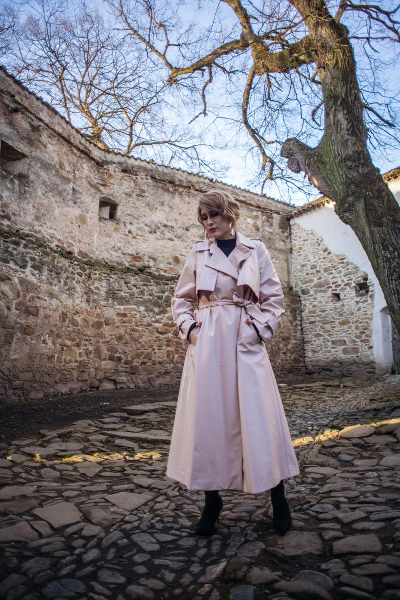 ADDA a filmat în biserica fortificată din Cincșor a doua piesă din seria „Stările ADDEI”: „Liniștea” feat. Keed 18610203