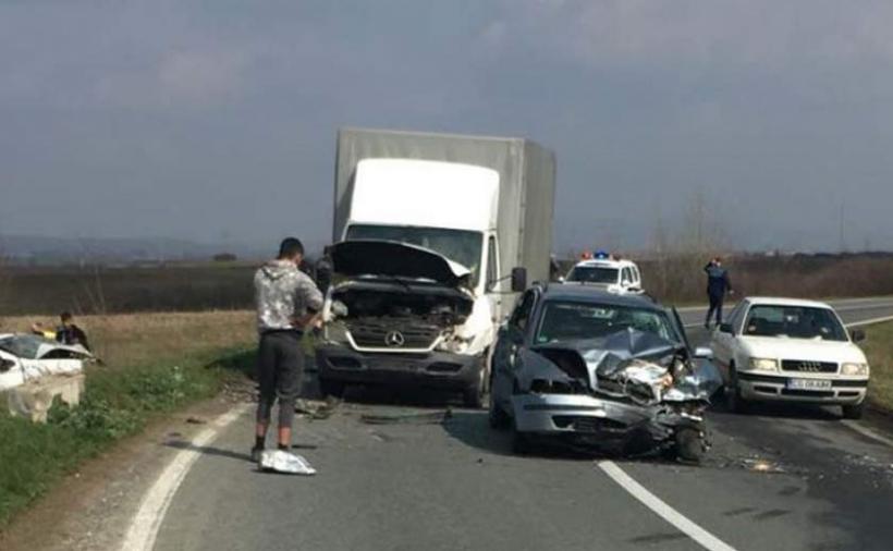 Incident dramatic în Caraş Severin! Un şofer a provocat o tragedie, după ce a suferit o criză de diabet la volan 