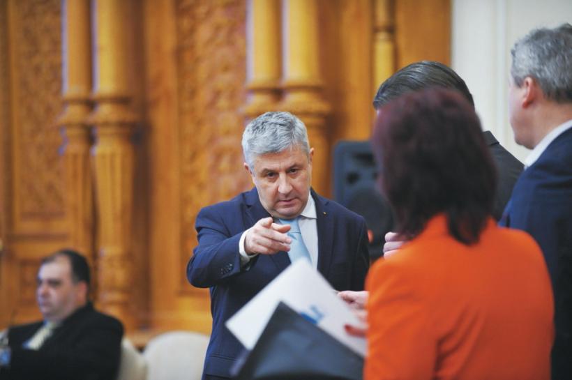 Iohannis a cerut reexaminare după eşecul PNL la Curtea Constituţională