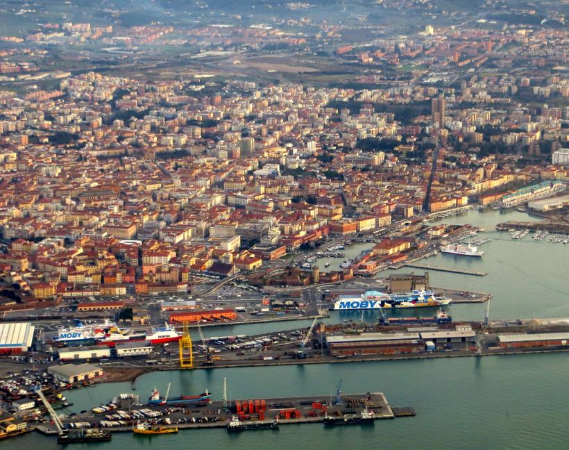 Italia. Doi muncitori și-au pierdut viața într-o explozie în portul Livorno