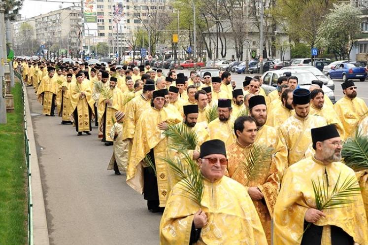 Ierarhi, preoţi, monahi şi credincioşi sunt aşteptaţi, sâmbătă, la pelerinajul ortodox de Florii din Bucureşti