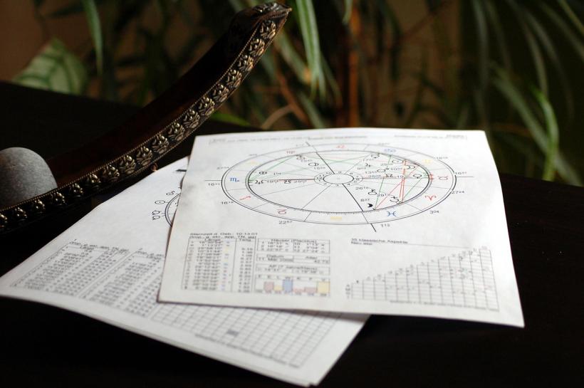 Horoscopul runelor pentru luna aprilie. Schimbări majore pentru o zodie