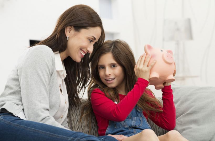 La ce vârstă încep copii să înțeleagă valoarea banilor