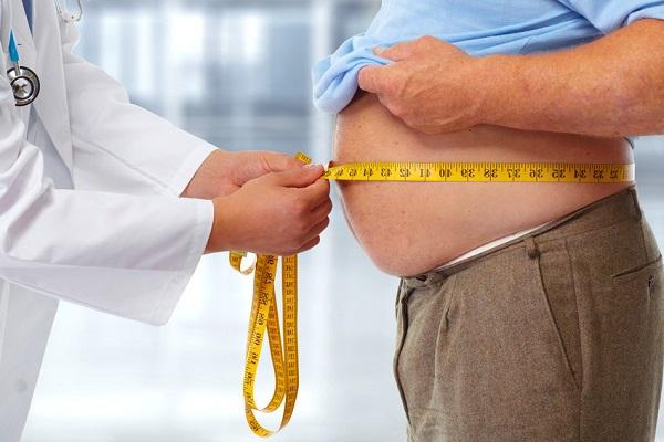 Studiu: specialiștii trag un semnal de alarmă - obezitatea crește considerabil riscul de cancer!
