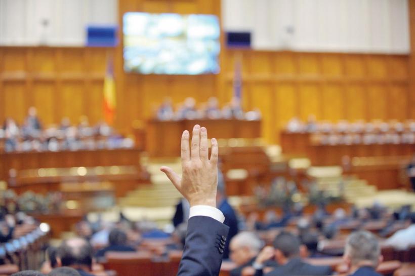 Legea referendumului, întoarsă la Iohannis