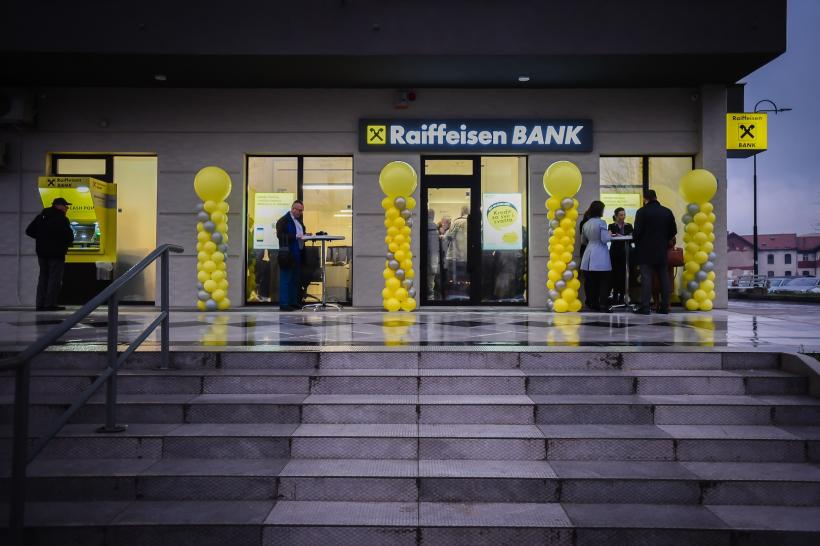 Actiunile Raiffeisen Bank sunt în cădere liberă pe burse