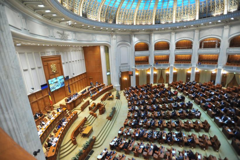 Labirintul legislaţiei din România. Parlamentul, expert la modificarea modificărilor