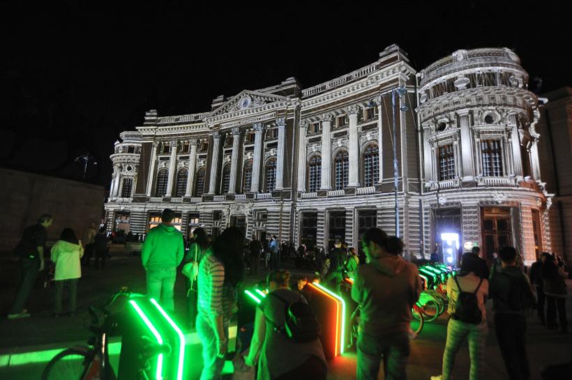 GALERIE FOTO Clădiri emblematice pentru Bucureşti prind viaţă în cele patru seri ale Festivalului Spotlight 18612594