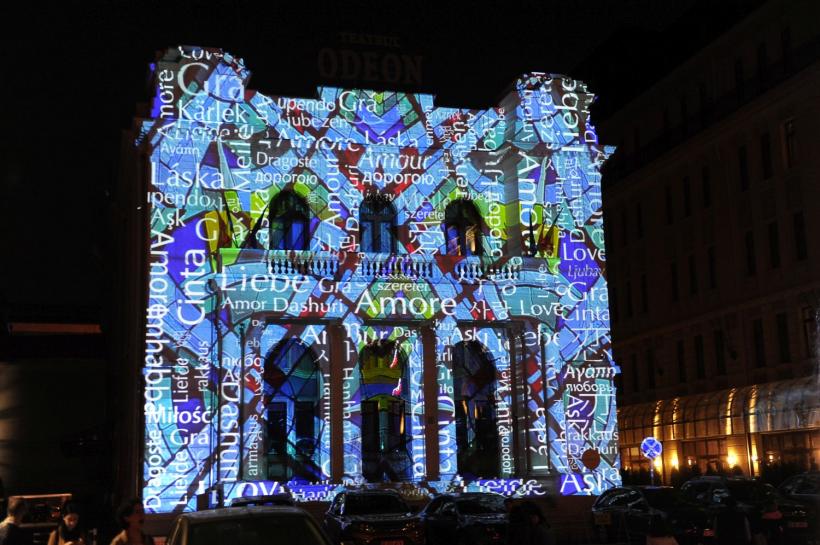 GALERIE FOTO Clădiri emblematice pentru Bucureşti prind viaţă în cele patru seri ale Festivalului Spotlight 18612611