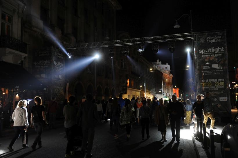 GALERIE FOTO Clădiri emblematice pentru Bucureşti prind viaţă în cele patru seri ale Festivalului Spotlight 18612614