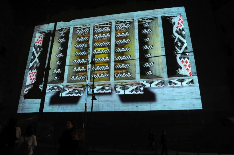 GALERIE FOTO Clădiri emblematice pentru Bucureşti prind viaţă în cele patru seri ale Festivalului Spotlight 18612625