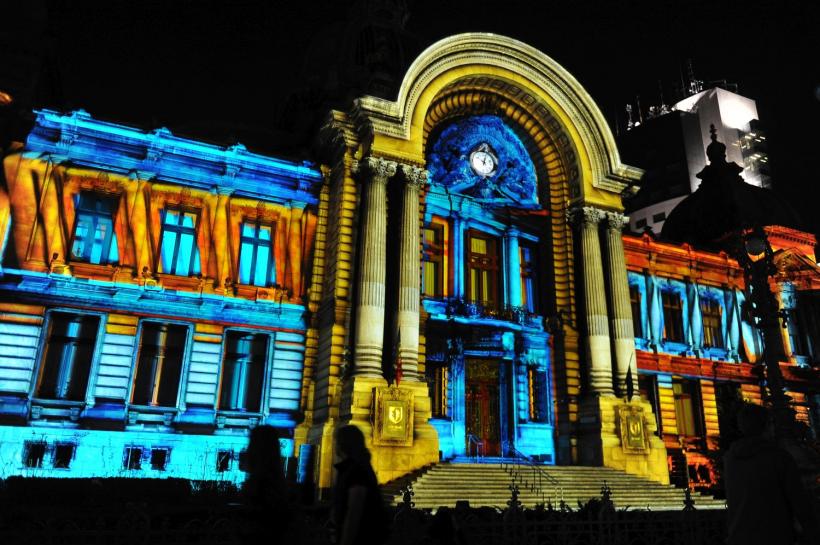 GALERIE FOTO Clădiri emblematice pentru Bucureşti prind viaţă în cele patru seri ale Festivalului Spotlight 18612626