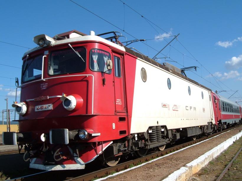 Brașov. Grup infracțional specializat în furturi de piese și componente de la locomotive și vagoane, destructurat
