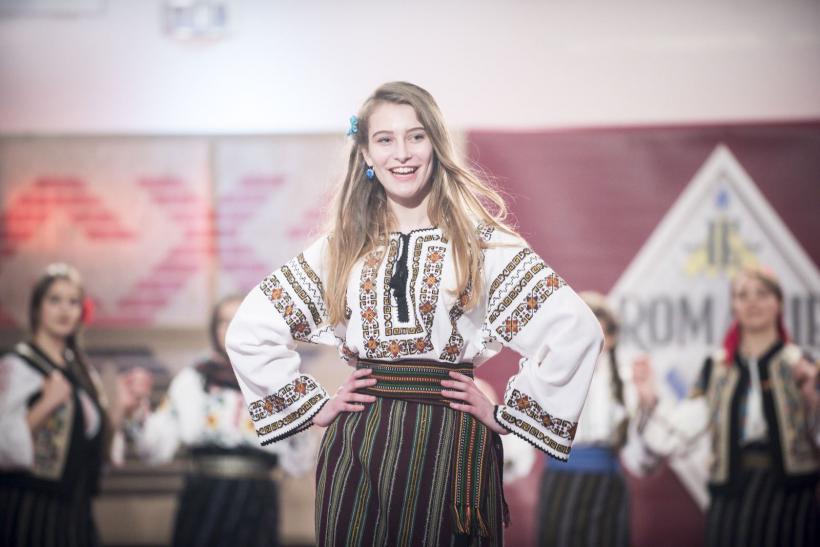 Elisa Maxim, câștigătoarea “Ie, Românie” – Moldova,  urmează cursurile unei școli de bucătari