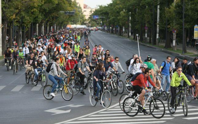 Marşul bicicliştilor în Capitală 