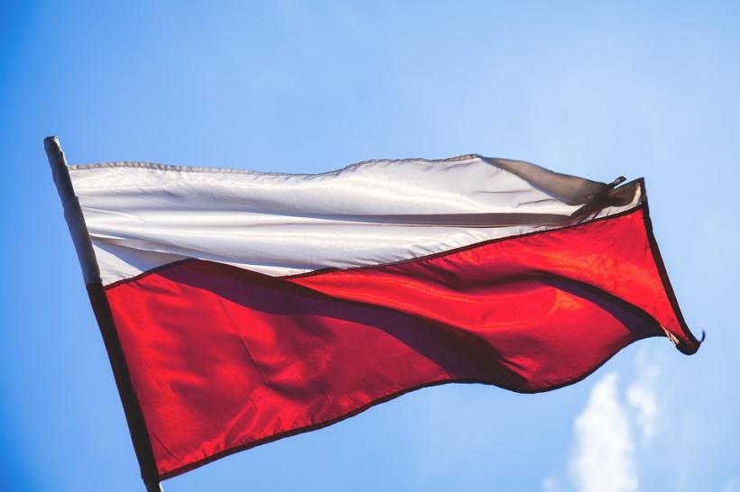 Polonia va deveni în 2027 contributor net la bugetul Uniunii Europene