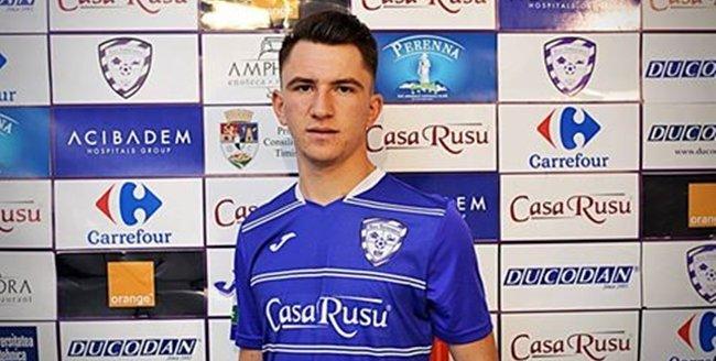 Dinamo l-a transferat pe mijlocaşul Deian Sorescu 
