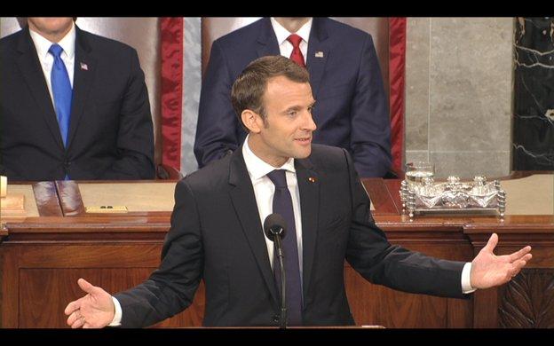 Macron şi May cer întărirea interdicţiei asupra armelor chimice