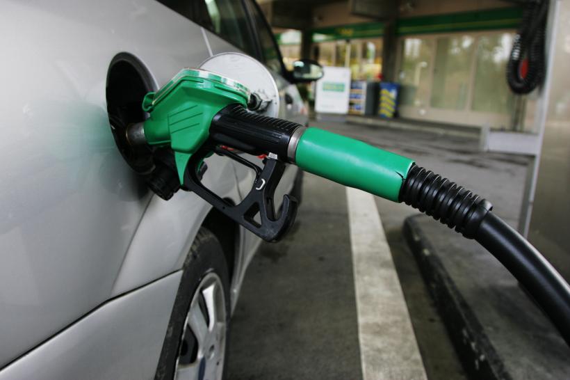 Șoferii vor plăti mai mult pentru carburanți în această vară
