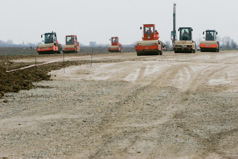 Autostrada Sibiu-Orăștie a crăpat din nou