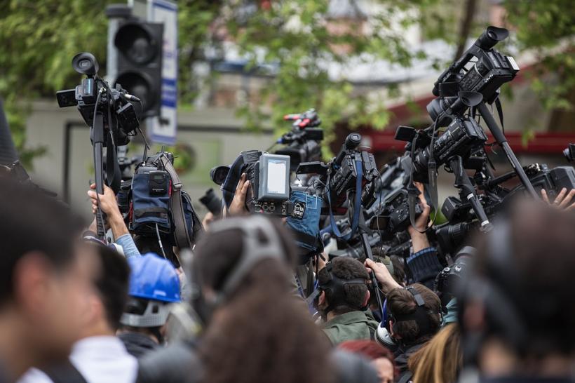 Ziua libertăţii presei în lume: Omagii în memoria ziariştilor ucişi şi manifestaţii împotriva încălcării libertăţii media