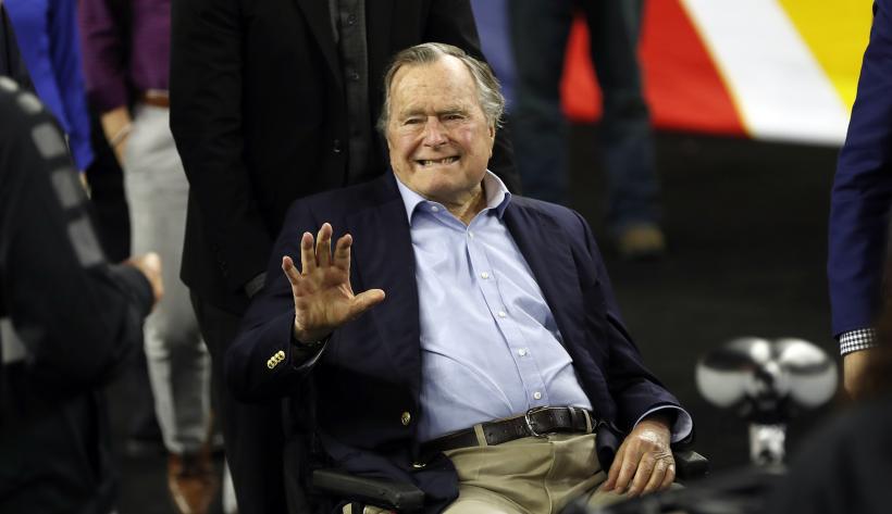 Fostul preşedinte George H.W. Bush a iesit din spital