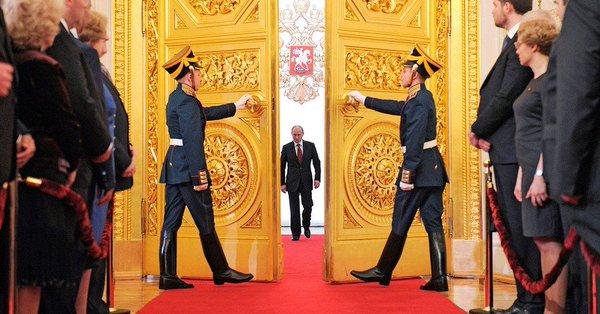 Ceremonie fastuaosă la cea de-a 4-a ceremonie de învestire a lui Vladimir Putin