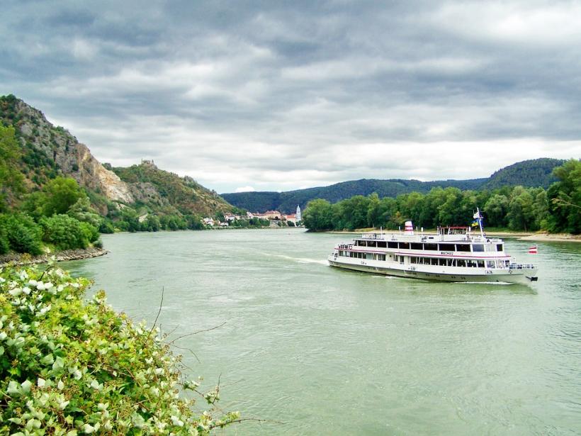 Debitul Dunării va fi în scădere în următoarele zile