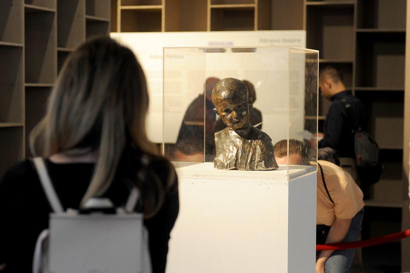 GALERIE FOTO - La ARTSAFARI sunt expuse lucrări în valoare de 10 milioane de euro 18616353