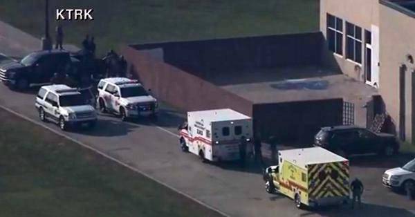 UPDATE - Atac armat la o școală din Texas, soldat cu mai mulți morți și răniți