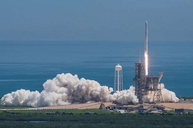 Falcon9: Sapte sateliti dintr-o singura lansare!