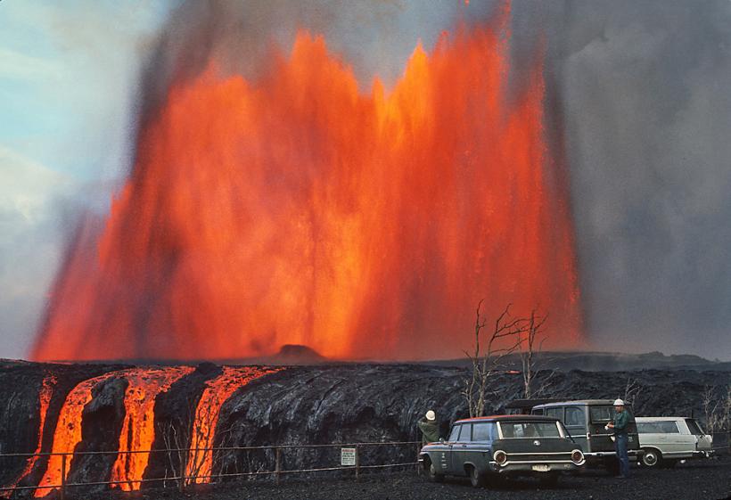 Vulcanul Kilauea: Alt şuvoi de lavă a ajuns în ocean