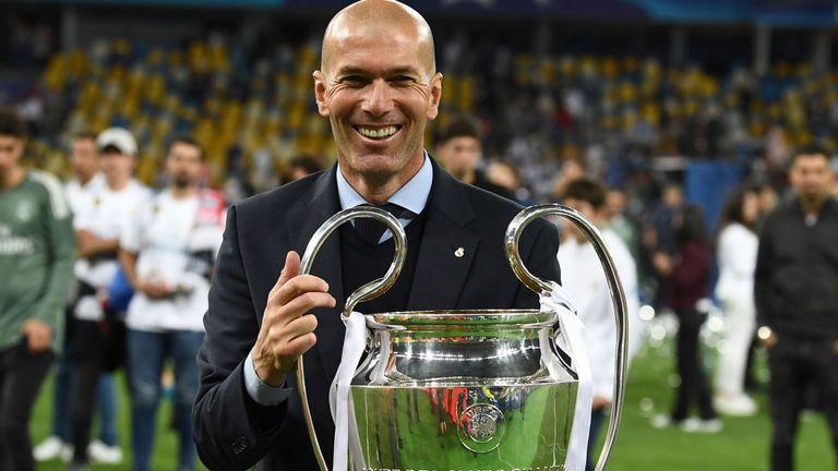 Zidane (Real Madrid) - E un moment istoric, să câştigi de trei ori la rând 